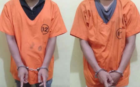 Asyik Duduk di Ruang Tamu, 2 Warga Mantulik di Tangkap Polisi