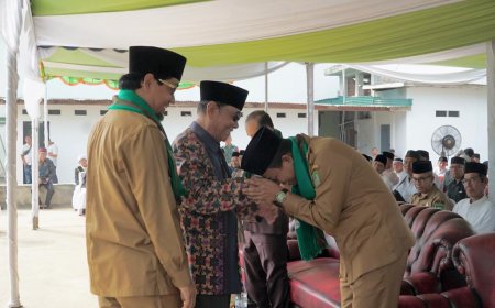 Wabup Rohil Hadiri Wisuda Pertama Santri Ponpes AS Sunnah