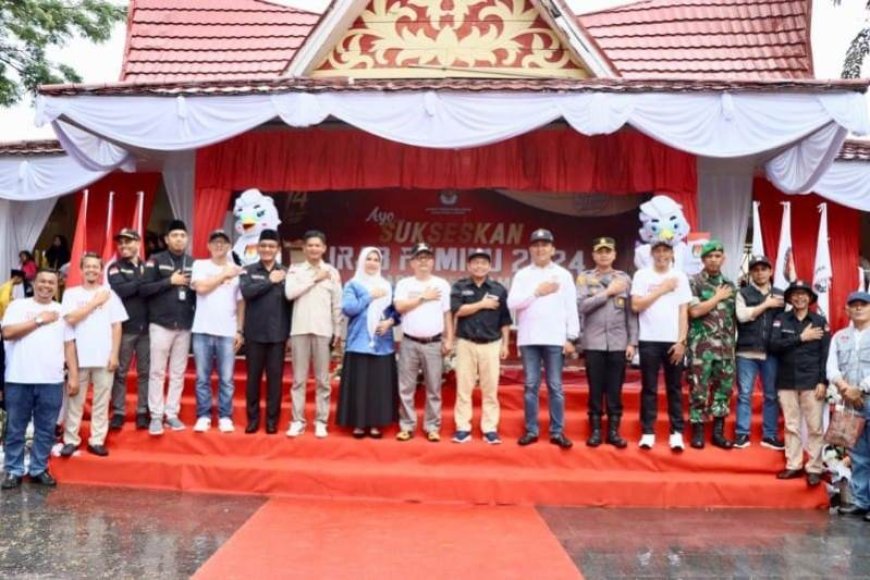 Pawai Kirab Pemilu 2014 Di Kampar Berlangsung Hikmat