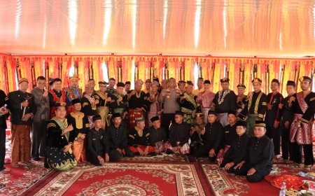 Ninik Mamak Kampar Gelar Salam Perpisahan Dengan Kapolres Kampar