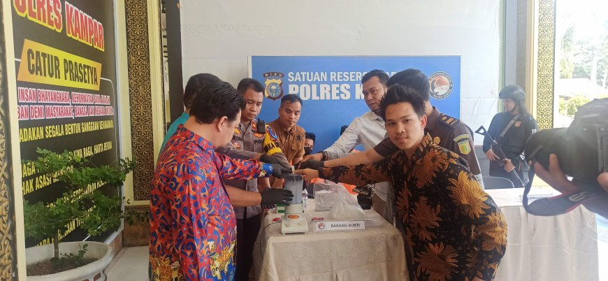 Tiga Kilo Lebih, Sabu-sabu di Belender dan Dihancurkan Dengan Air