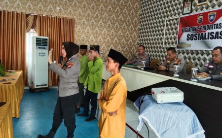 Maraknya Kenakalan Remaja dan Balap Liar, Satbinmas dan Satlantas Polres Kampar Sosialisasi ke SMK N 1.