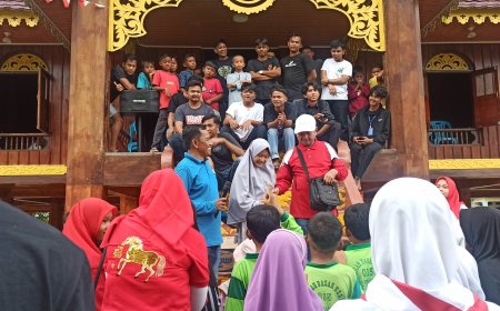 HUT RI Ke-78 di Desa Koto Perambahan Meriah, Anggota DPRD Beri Kuis Berhadiah Uang