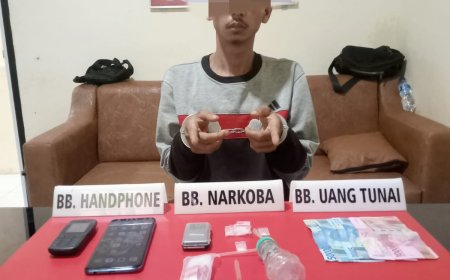 Sempat Buang Dompet di Atas Lemari, Pelaku Diamankan Satnarkoba Polres Kampar
