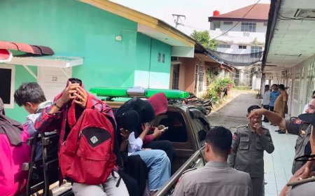 Tiga Pasangan Remaja Diamankan Satpol PP Kampar Lagi "Ngamar"