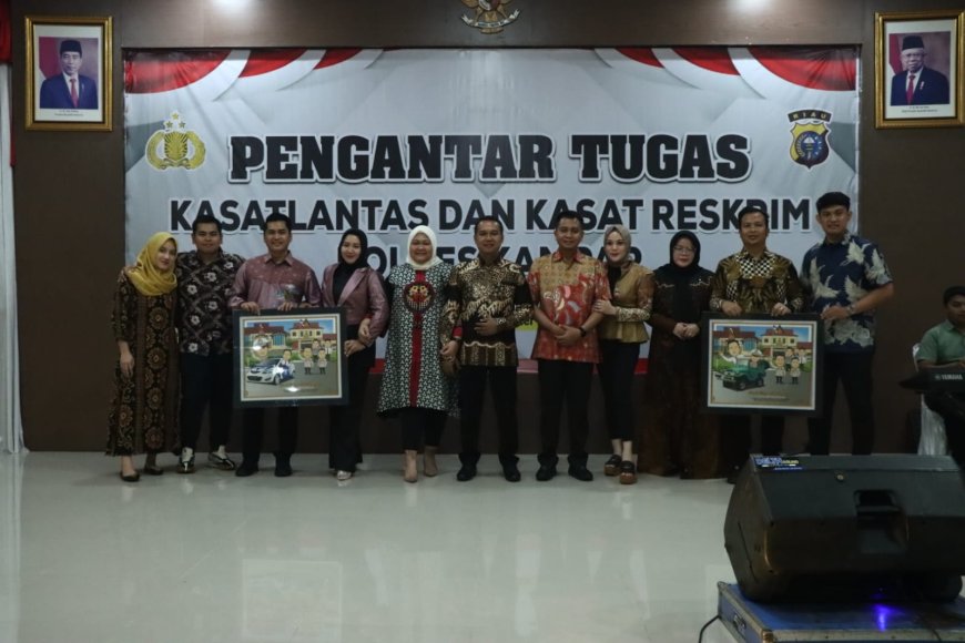 Pengantar Tugas Kasat Lantas Dan Kasat Reskrim di Polres Kampar Penuh Haru