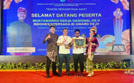 Penyiar Radio Swara Kampar Ari Amrizal Raih Juara Terbaik I Dalam Kategori Reportase