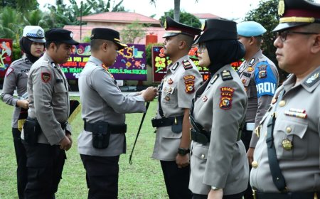 2 Kasat dan 2 Kapolsek Sertijab di Polres Kampar, Ini Harapan Kapolres