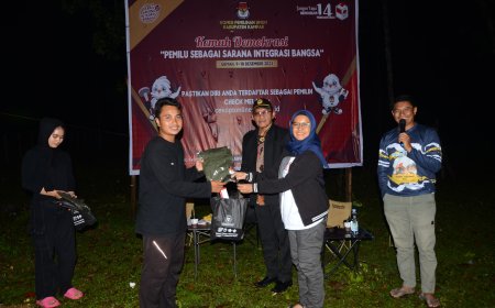 KPU Kampar Gelar Kemah Demokrasi di Tepian Sungai Subayang