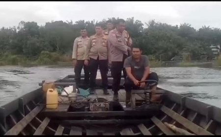 Demi Demokrasi, Deras Sungai Pun Diarungi, Untuk Sambangi Saudara di Sudut Negeri