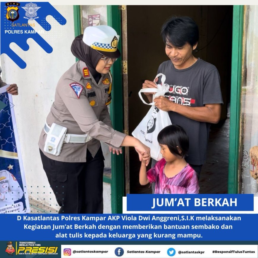 Jumat Berkah, Satlantas Bagi Sembako Untuk Mengurangi Beban Masyarakat