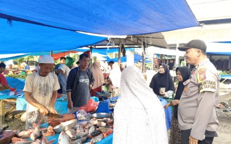 Sasar Pasal Tradisional, Polsek Tapung Sampaikan Cooling System