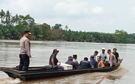 Kapolres Bersama Forkopimda Kampar Cek TPS Yang Akan Digunakan Masih Digenangi Banjir