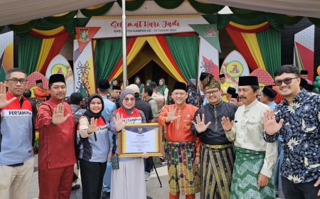 HUT Ke-74 Kampar, PHR Terima Penghargaan Atas Komitmen Turunkan Angka Stunting