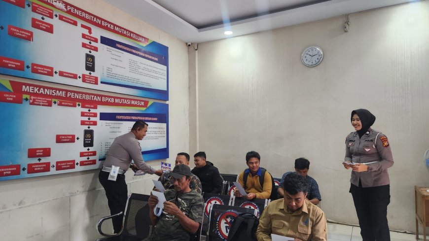 Cooling System Ditlantas Polda Riau pada Pelayanan pengurusan BPKB ajak masyarakat wujudkan Pemilu Damai