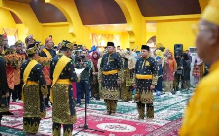 Alfedri Bergelar Adat  Datuk Seri Setia Amanah dan Husni Merza Gelar Timbalan Setia Amanah