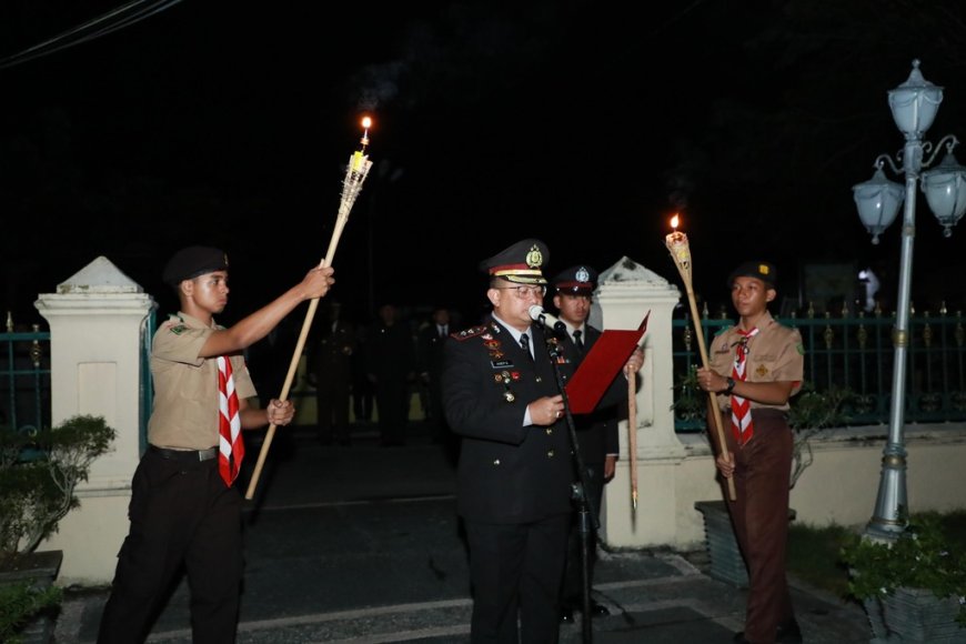 Alfedri Ulas Cerita Sultan Syarif Kasim II Sumbang Untuk Indonesia Rp 1,074 Triliun Pada Malam Renungan