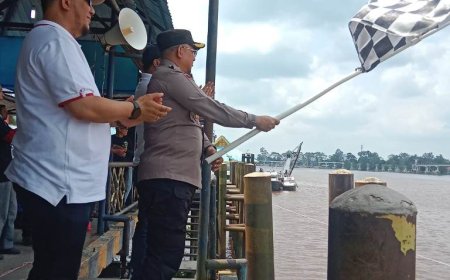 Kapolres Siak Lepaskan Even Rice Srindit Boad Ketiga Di Tepian Sungai Jantan