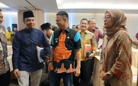 Wakil Ketua DPRD Kampar Ikuti Rakor Penyelesaian Tanah Ulayat Masyarakat Adat Persukuan Piliang Ganting Bangkinang Bersama Kemenko Humham dan Gubri