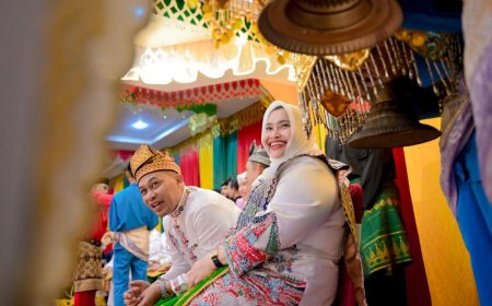 Tiba Di Riau Sepulang Dari Magelang, Kasmarni dan Bagus Santoso Ditepung Tawari