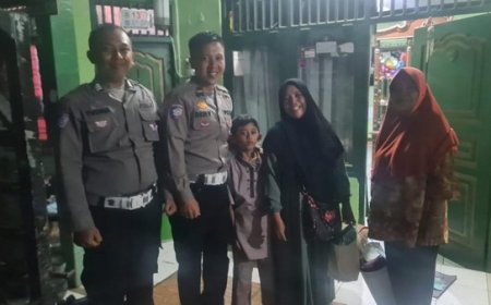 Temukan Ibu dan Anak Kebingungan, Dua Polisi Polsek Ciputat Antar Sampai ke Pamulang