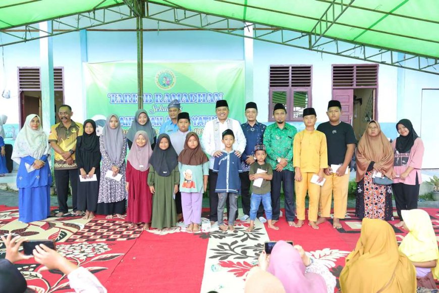 Bupati Siak Beri Santunan 12 Anak Yatim Pada Acara Tarhib Ramadhan