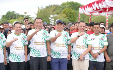 Bupati Siak Alfedri  Lepas Ratusan Peserta Karhutla Fun Run