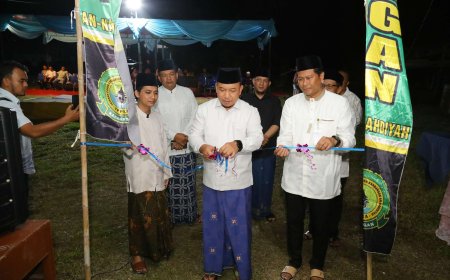 Husni Merza Resmikan Tiga Ruang Kelas Baru Pondok Pesantren Kandangan