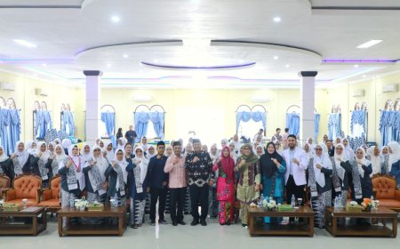 Alfedri Berharap Bidan Selalu Mengupgrade Ilmu