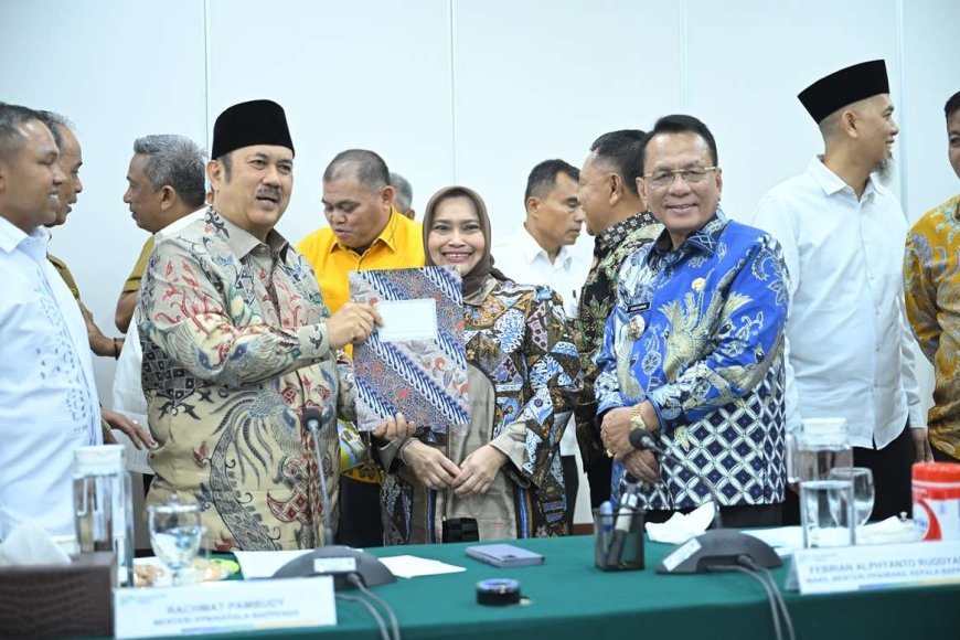 Kementerian Investasi Tertarik Potensi Kopra dan Keladi Ungu Rokan Hilir