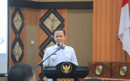 Walikota Pekanbaru Serahkan SK CPNS Pekan Depan