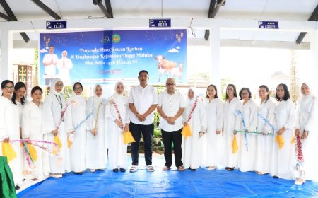 Kajati Maluku Rayakan Idul Adha dan Bagikan Hewan Kurban