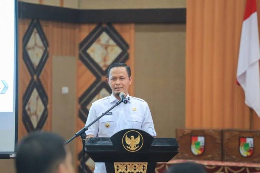 Walikota Pekanbaru Serahkan SK CPNS Pekan Depan