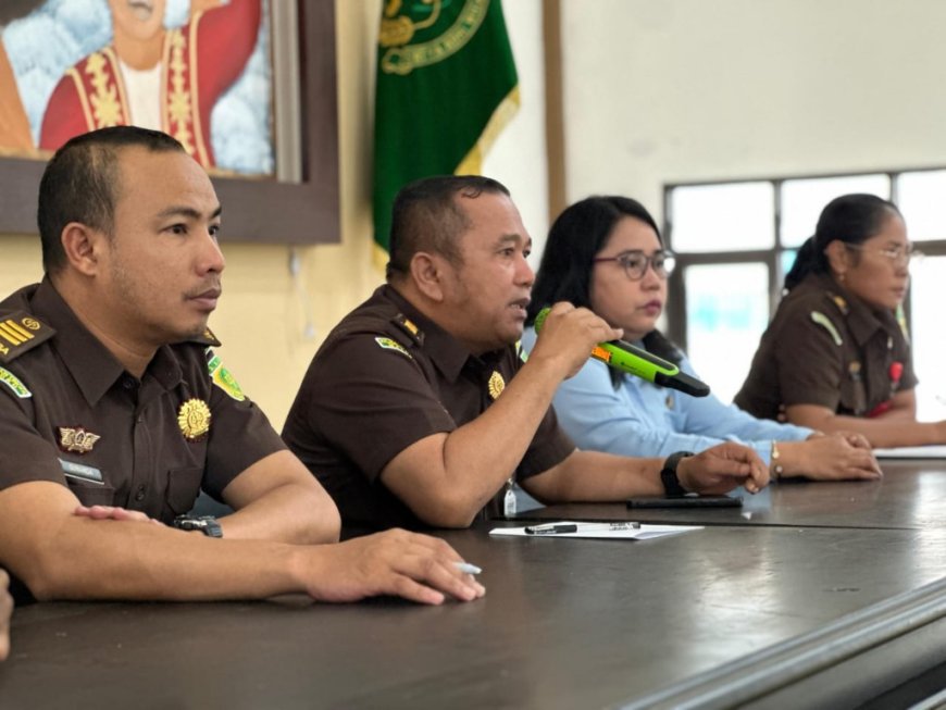 Plt. Kajari SBB Maluku Tingkatkan Status Perkara Dugaan Tindak Pidana Korupsi Pengelolaan DD ADD Desa Lokki ke Tahap Penyidikan
