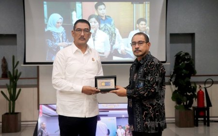 Kejati Maluku dan Pimpinan PT. PLN (Persero) se-Indonesia Teken MoU  Pembanghnan Ketenagalistrikan Bersama Kejagung 