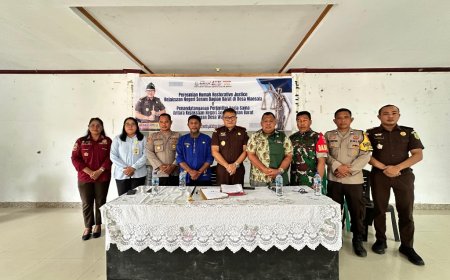 Kejari SBB dan Pemdes Waesala Teken Perjanjian Kerja Sama Pengelolaan Keuangan Desa Antisipasi Jeratan Hukum