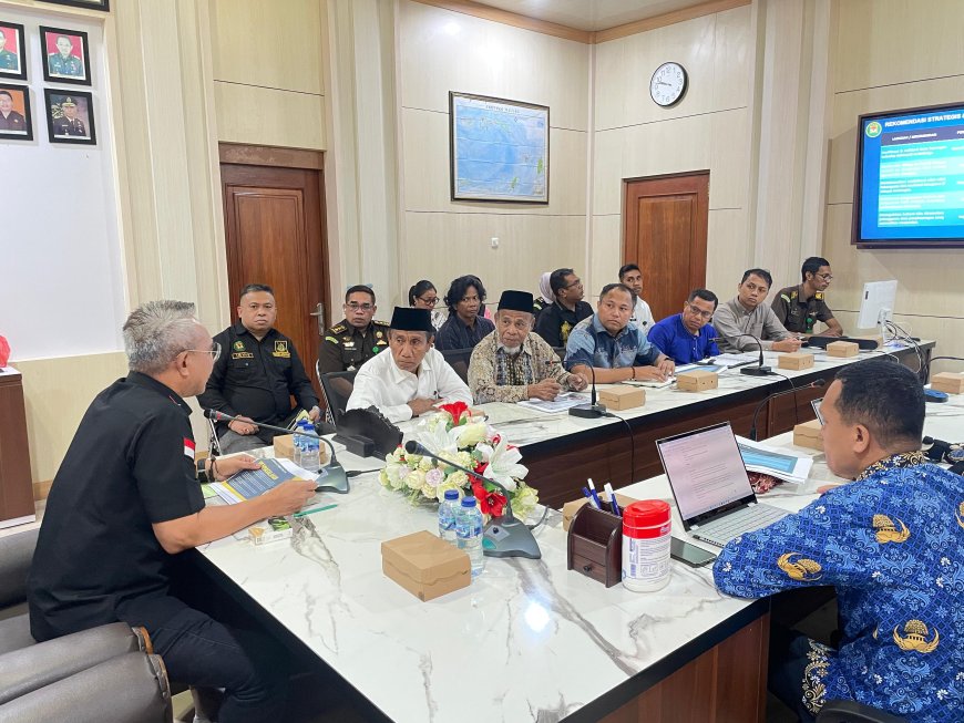 Wakajati Maluku Gekar Rapat Koordinasi Tingkatkan Pengawasan Aliran Sesat