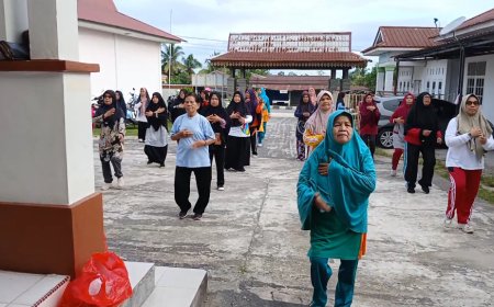 Lansia Salo Rutin Senam Pagi