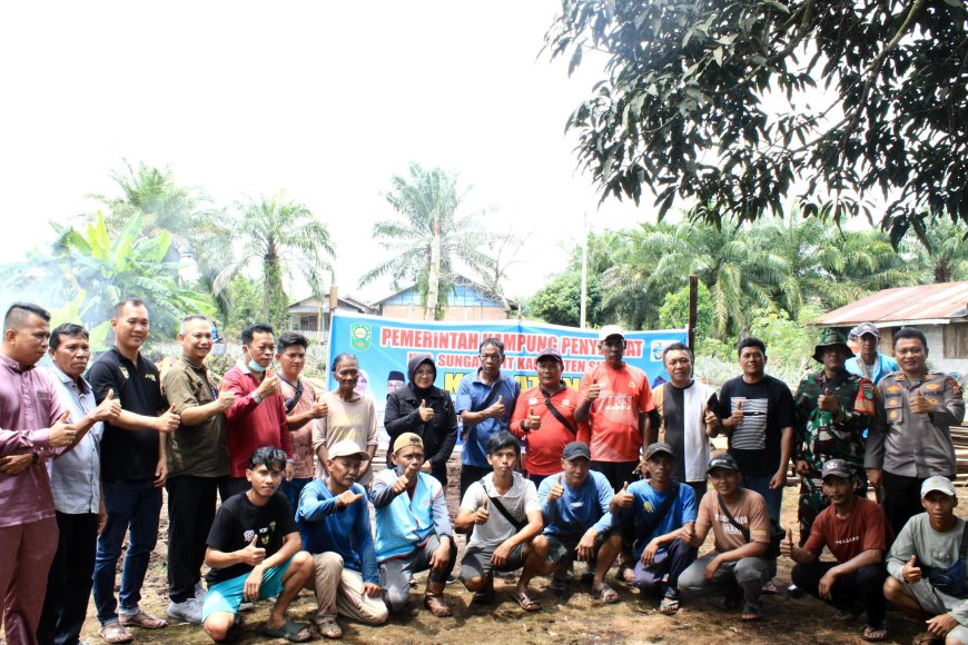 Meriahkan HUT Siak, Bupati Afni Berbagi Kebahagiaan Bersama Masyarakat Teluk Lanus