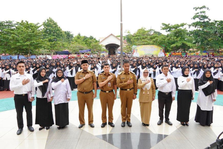 Ribuan PPPK Kampar Tahap II dan Paruh Waktu Terima SK Pengangkatan