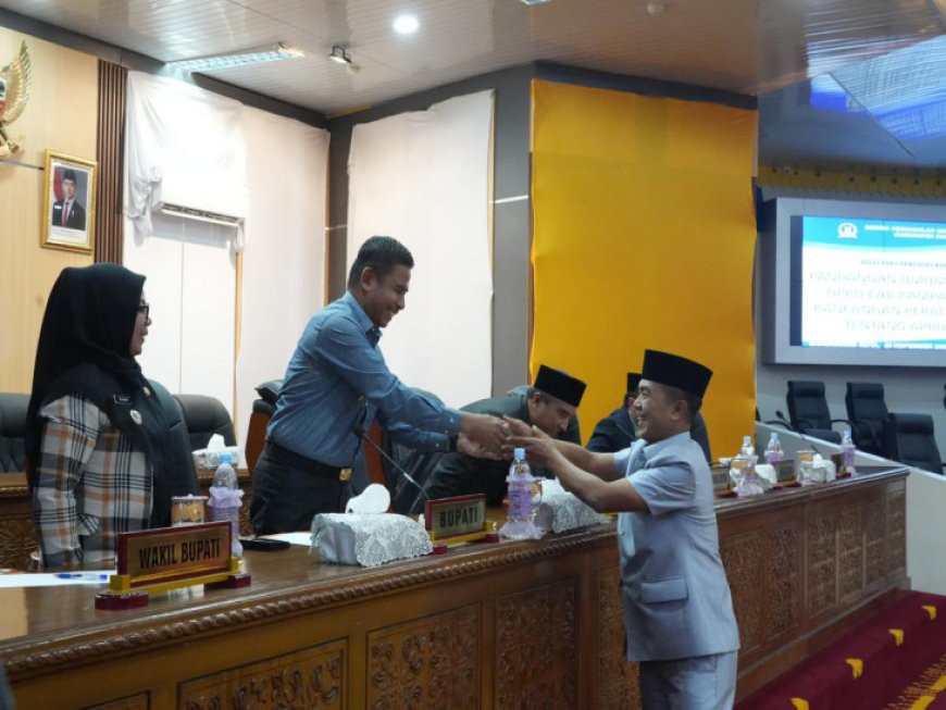 DPRD Kampar Dengarkan Jawaban Pemerintah Terhadap Pandangan Umum Fraksi Atas RAPBD 2026