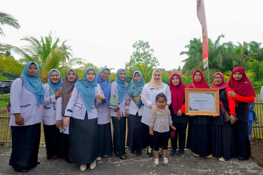 Bupati Bengkalis Kunjungi Bantan Timur Fokus Pendidikan Dan Perempuan