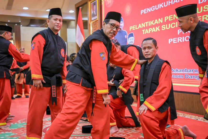 Wako dan Wawako Pekanbaru Resmi Jadi Pendekar Kehormatan Tapak Suci