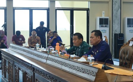 Wawako Pekanbaru Bahas Kompetensi Serta Kesejahteraan Guru Bersama IGI