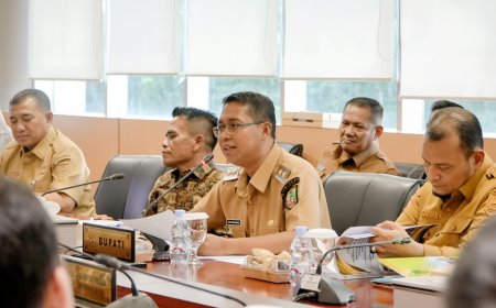 Terima Laporan BPK Wabup Jhony Charles Bahas Sarpras Pendidikan