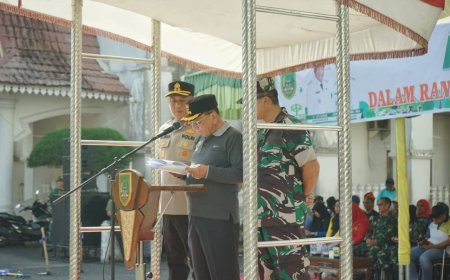 Tindaklanjuti Instruksi Presiden, Bupati Bistaman Pimpin Gotong Royong Massal Gerakan Indonesia Asri di Rokan Hilir