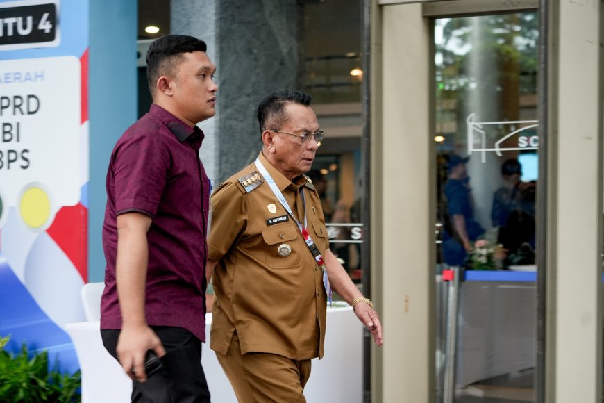 Bupati Bistamam Dan Wabup Jhony Charles Kompak Hadiri Rakornas 2026