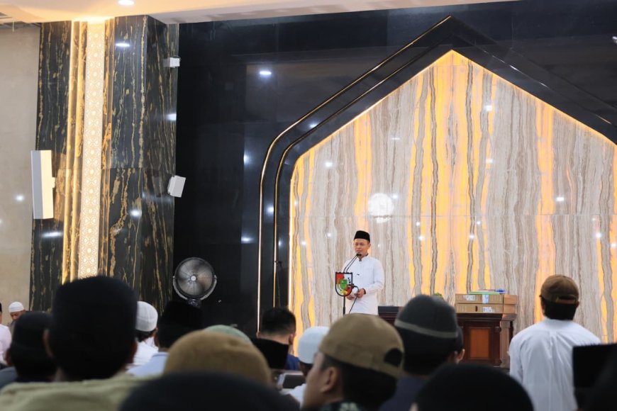 Wako dan Wawako Pekanbaru Hadiri Safari Ramadan di Masjid Al Hijrah