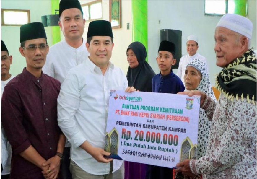 Pj. Sekda Pimpin Safari Ramadhan di Desa Tanjung Balam Siak Hulu