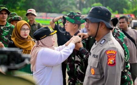 Bupati Kasmarni Tekankan Semangat Gotong Royong saat Membuka TMMD ke-128 di Pinggir